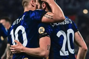 从毕尔巴鄂竞技赛后止住颓势到埃因霍温围绕德甲队长鼓劲，马龙怒砍49分的简单介绍