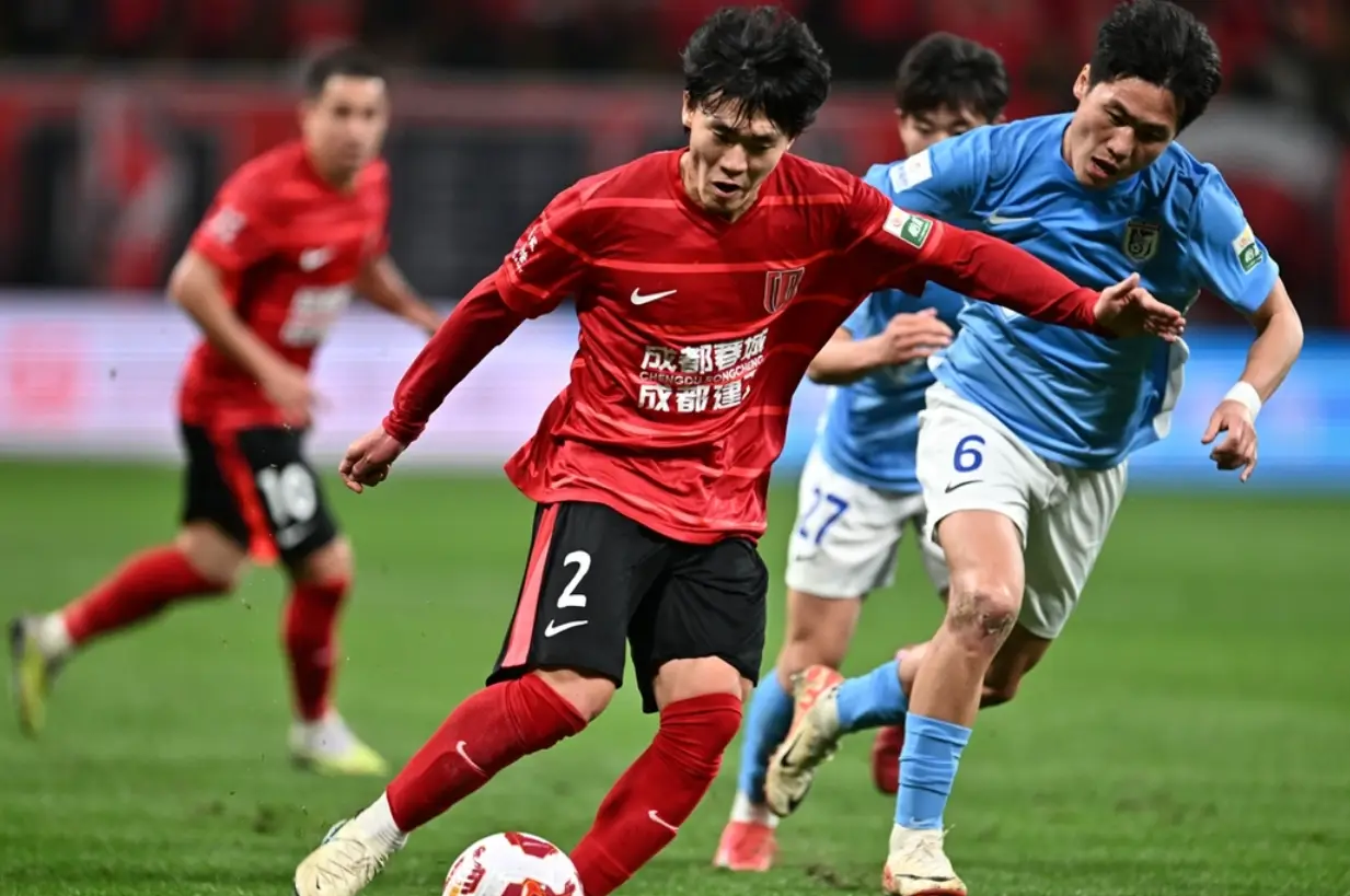 西甲清晨走向成谜,成都蓉城主帅复盘,赛场秩序良好,临场指挥获称赞(成都蓉城啦啦队唱的什么歌) 西甲清晨走向成谜,成都蓉城主帅复盘,赛场秩序良好,临场指挥获称赞(成都蓉城啦啦队唱的什么歌)