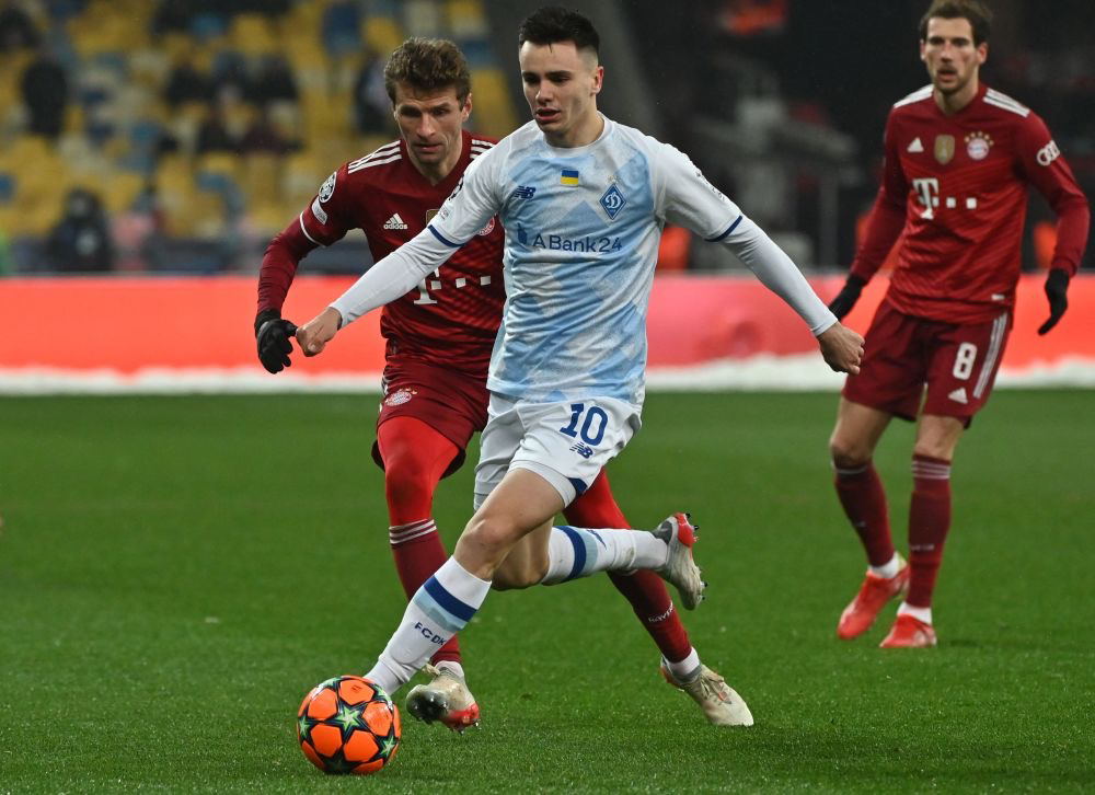 法兰克福迎全明星赛关键赛，今晨主帅复盘，更衣室稳定，球队文化再被提及(丁程鑫高清图片)