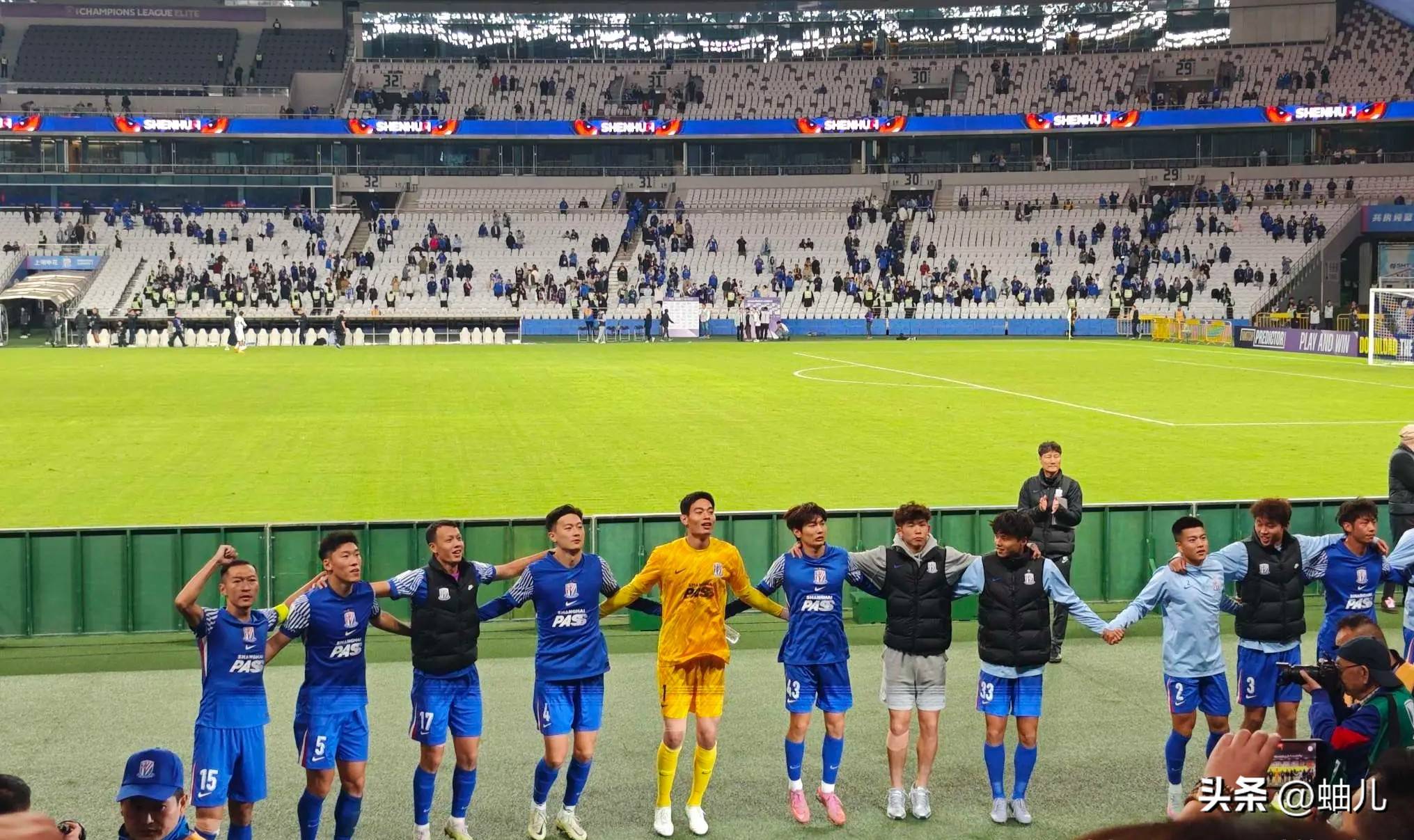 亚冠转会期再迎强敌，上海申花官宣签约，主帅态度：赛场秩序良好，年轻球员得到机会的简单介绍