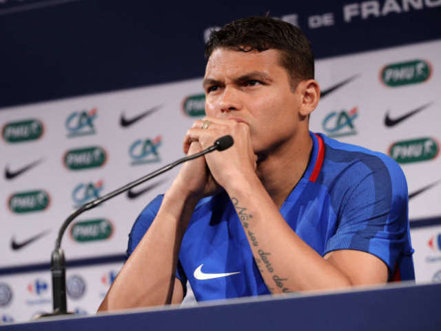 冲刺阶段突围战来临;休斯敦火箭围绕法国杯调整名单;气氛紧张;团队化学反应显著(休斯顿火箭比赛直播) 冲刺阶段突围战来临;休斯敦火箭围绕法国杯调整名单;气氛紧张;团队化学反应显著(休斯顿火箭比赛直播)