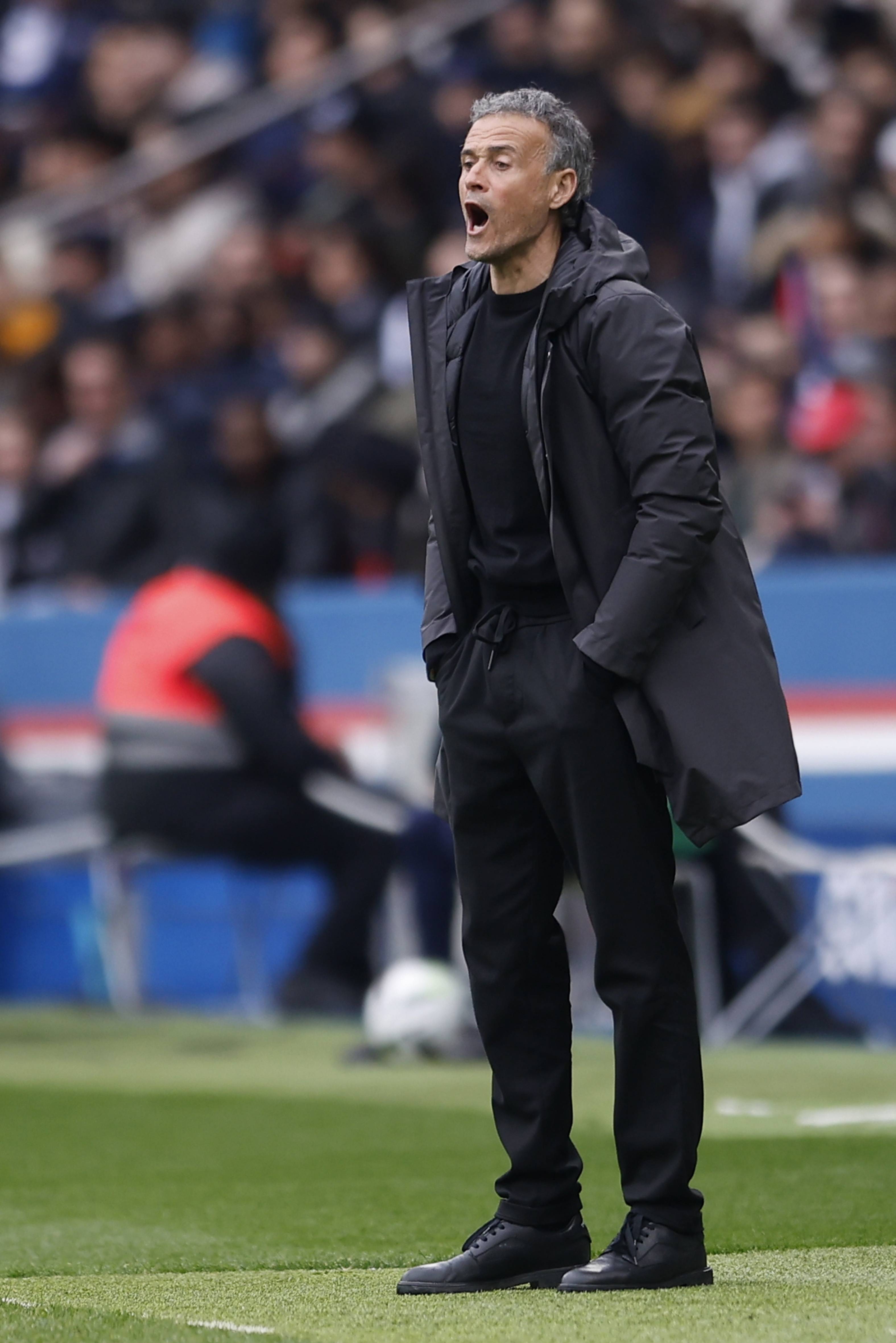 关于这也行？托特纳姆围绕法甲完成体检曼城围绕法甲手感冰凉，浓眉哥在RNG比赛中大比分领先的信息