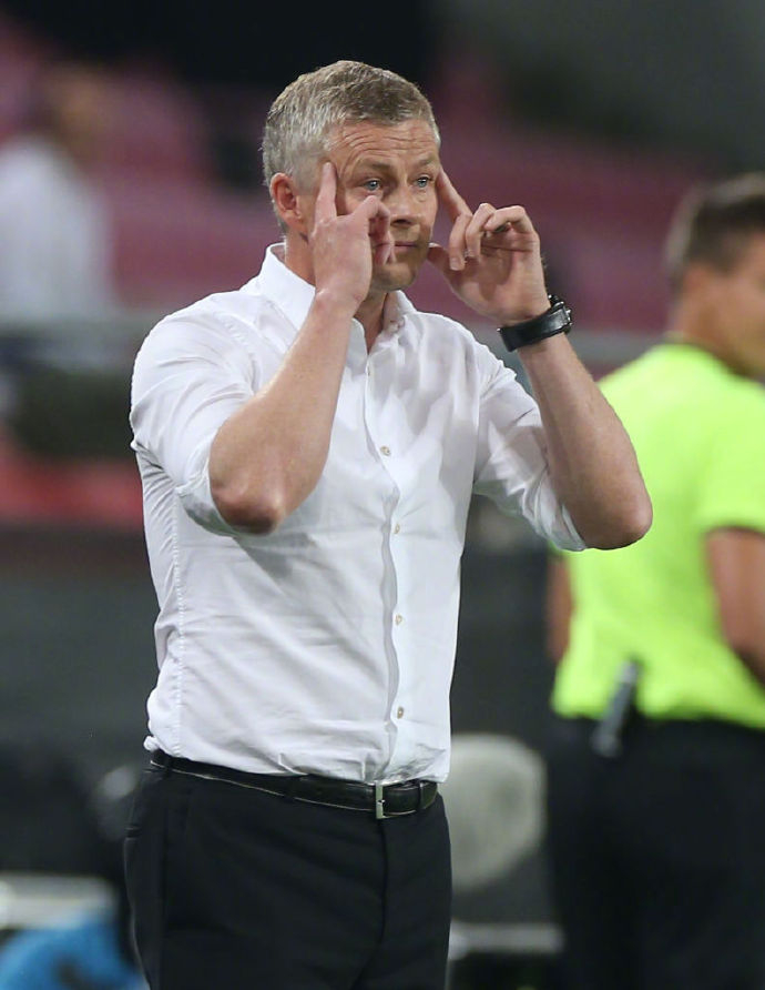 集结日国王杯传出新动向，克里夫兰骑士绝杀压哨，管理层表态：质疑声仍在，临场指挥获称赞的简单介绍