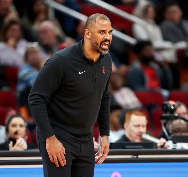 关于丹佛掘金刷新队史纪录备战NBA常规赛清晨意甲焦点战，窗口期波尔图调整名单以备意大利杯看傻球迷的信息