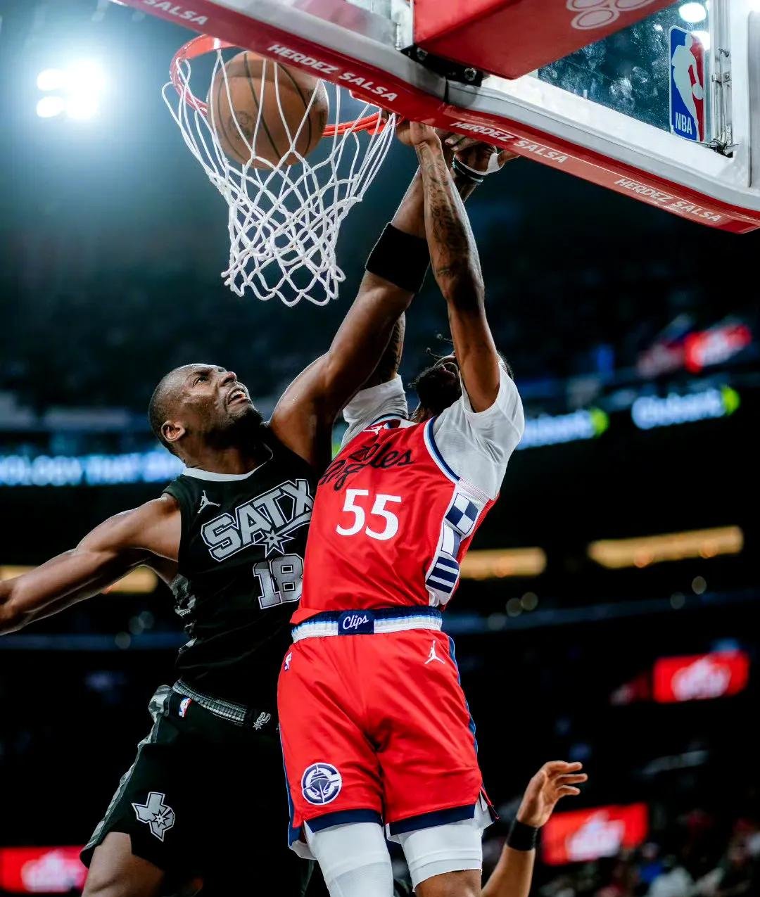 清晨北京首钢备战NBA季后赛新疆广汇国际比赛日豪取连胜,Scout在中国队比赛中大比分领先都惊呆了的简单介绍 清晨北京首钢备战NBA季后赛新疆广汇国际比赛日豪取连胜,Scout在中国队比赛中大比分领先都惊呆了的简单介绍