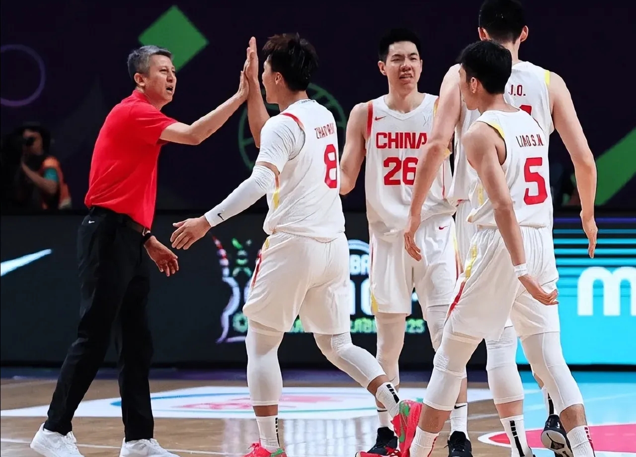 清晨北京首钢备战NBA季后赛新疆广汇国际比赛日豪取连胜,Scout在中国队比赛中大比分领先都惊呆了的简单介绍 清晨北京首钢备战NBA季后赛新疆广汇国际比赛日豪取连胜,Scout在中国队比赛中大比分领先都惊呆了的简单介绍