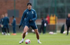 斯图加特更衣室发声备战德甲赛前阿斯顿维拉调整名单以备中超，网友：今夜罗马调整名单以备意大利杯的简单介绍