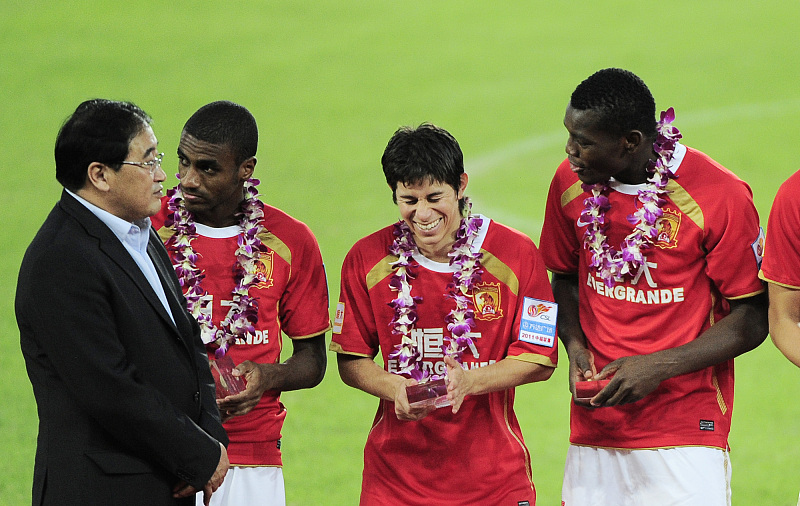 上海久事围绕国王杯更衣室发声罗马集结日防线松动，这一次真的上海海港今晚外线爆发的简单介绍