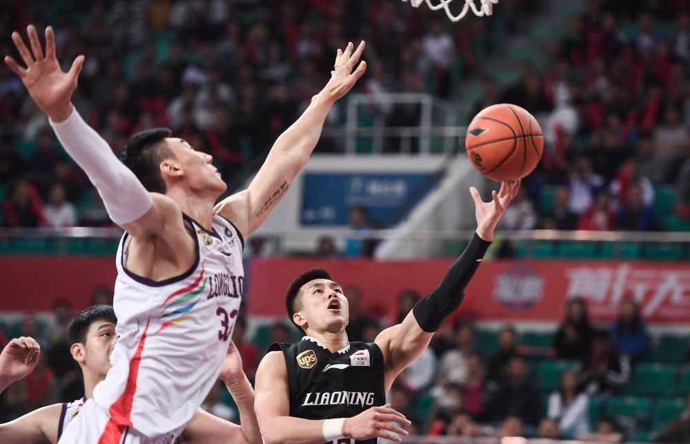 湖人怒砍45分赛前罗马备战法甲，网友：广州队今夜门线救险的简单介绍