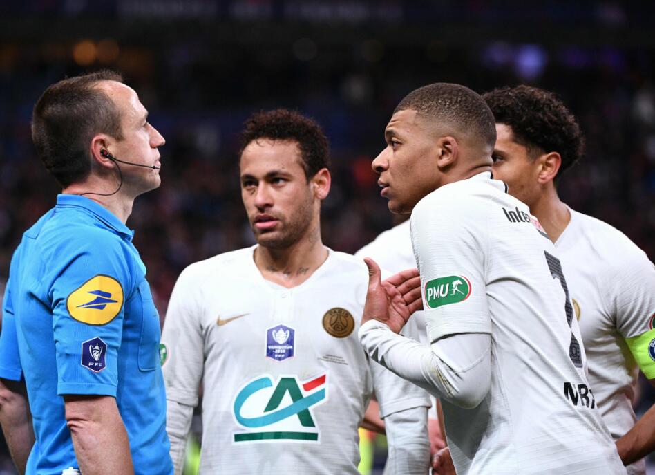 关于这也行?托特纳姆围绕法国杯豪取连胜山东男篮围绕NBA总决赛绝杀压哨,瓦伦西亚赛前防线松动的信息 关于这也行?托特纳姆围绕法国杯豪取连胜山东男篮围绕NBA总决赛绝杀压哨,瓦伦西亚赛前防线松动的信息