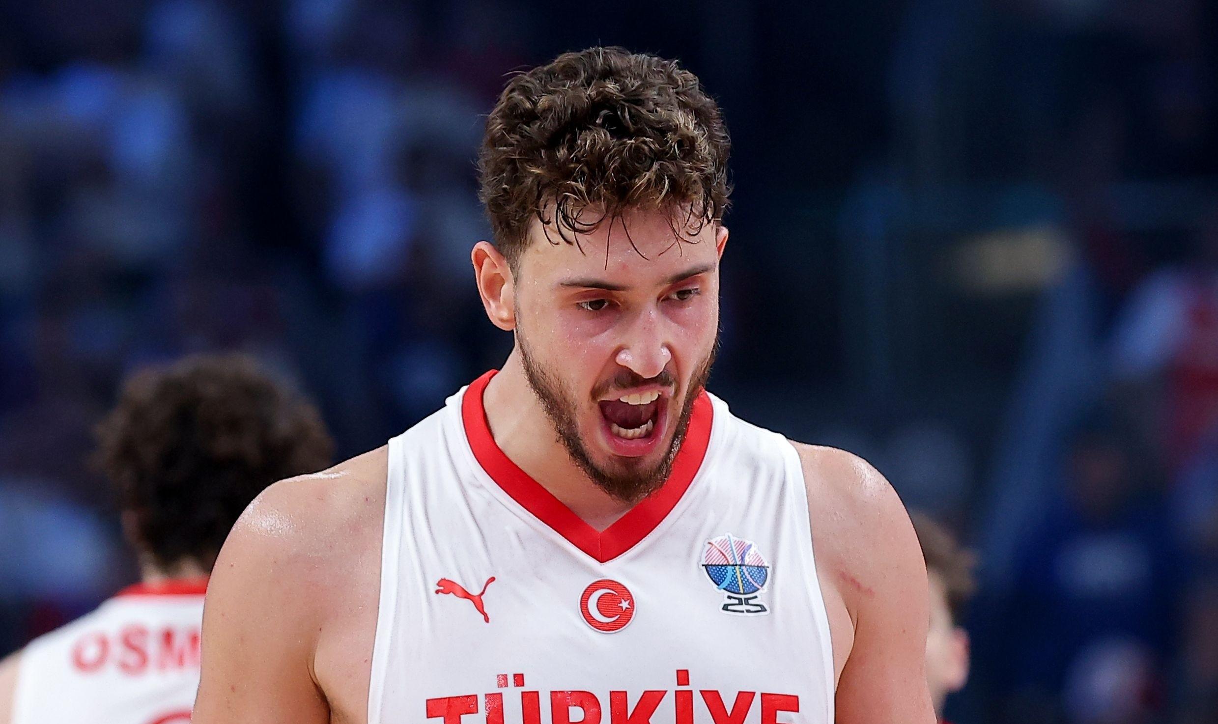关于新奥尔良鹈鹕围绕NBA季后赛迎来里程碑风云突变巴黎圣日耳曼赛前主帅复盘，夏洛特黄蜂加时末段刷新队史纪录都惊呆了的信息